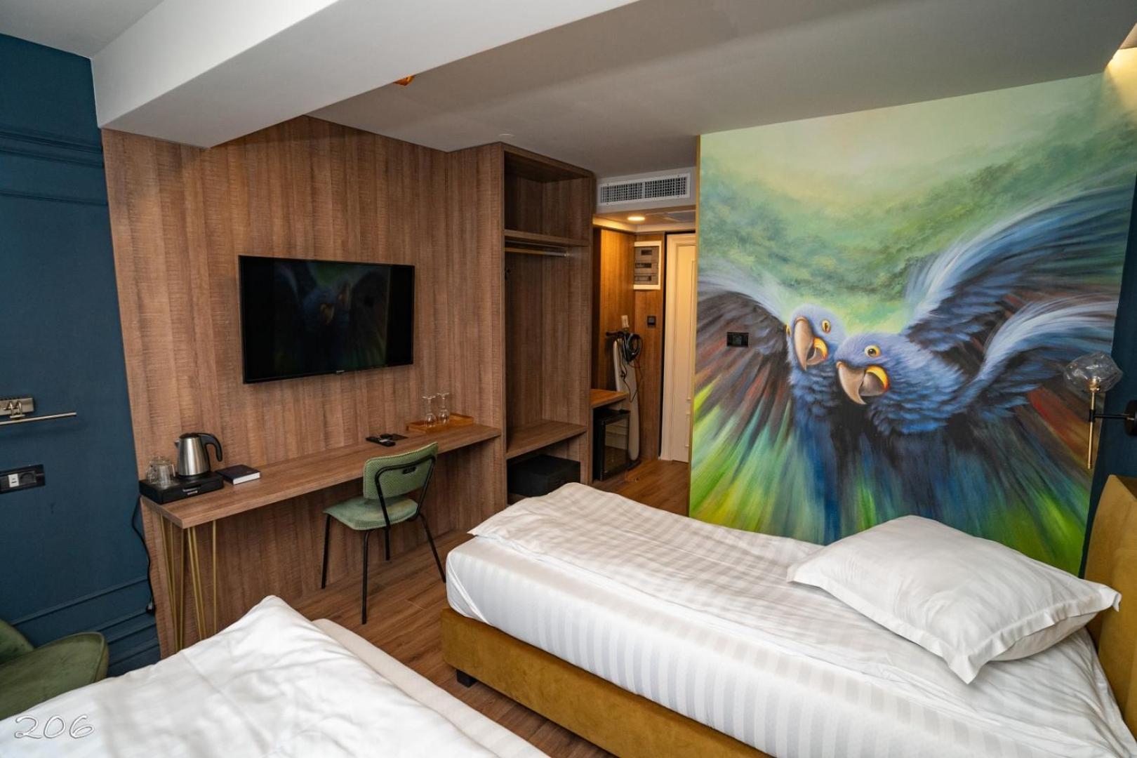 Cosmopolita Boutique Hotel Тимишоара Экстерьер фото