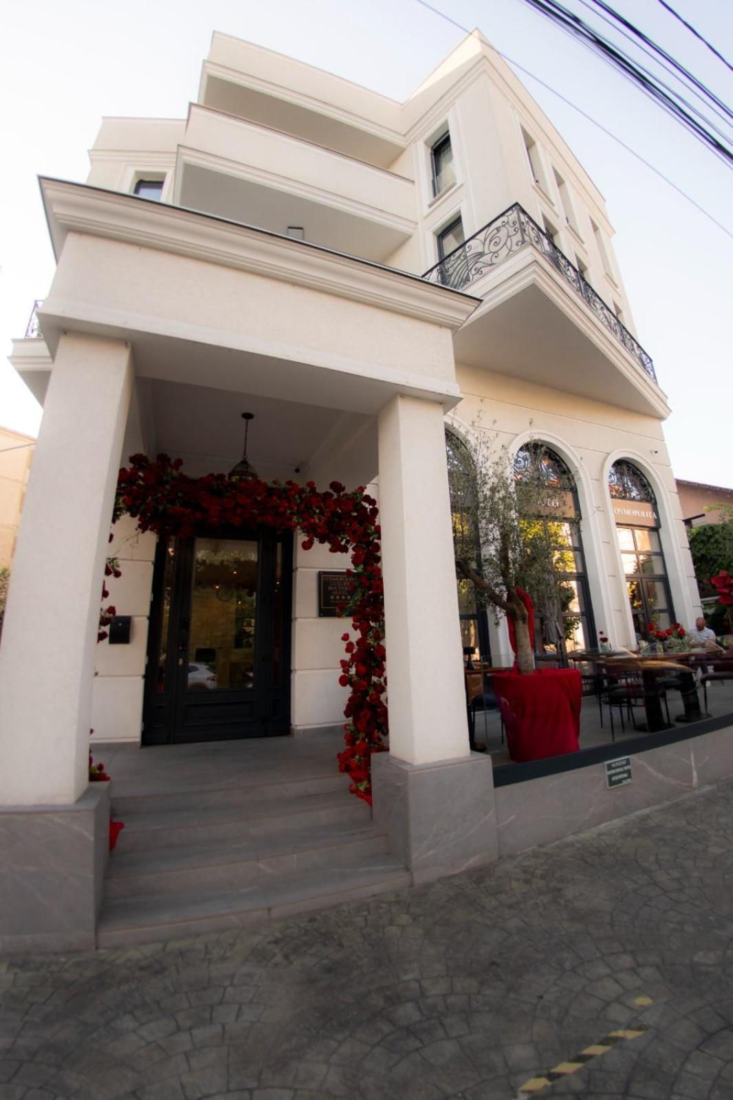 Cosmopolita Boutique Hotel Тимишоара Экстерьер фото