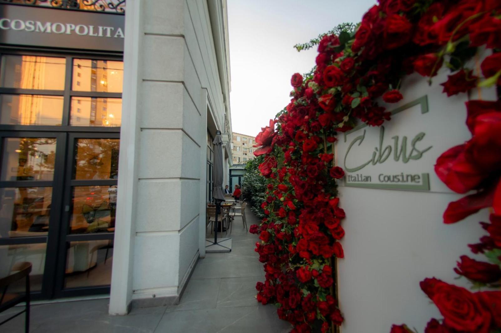 Cosmopolita Boutique Hotel Тимишоара Экстерьер фото